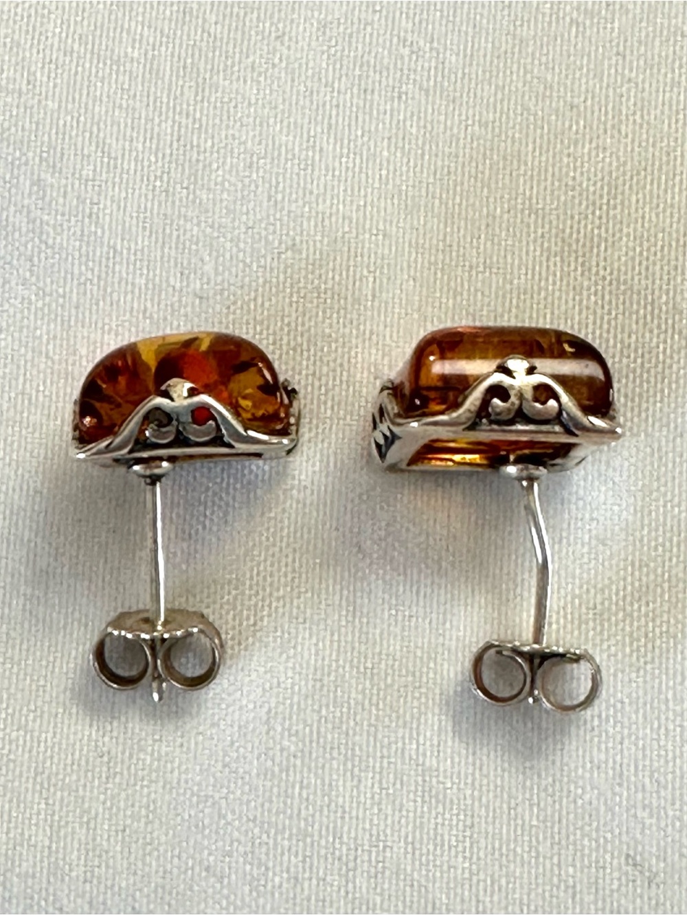 925 Sterling Silver Baltic Amber Cube Stud Earrings Honey Cognac - Picture 4 of 6
